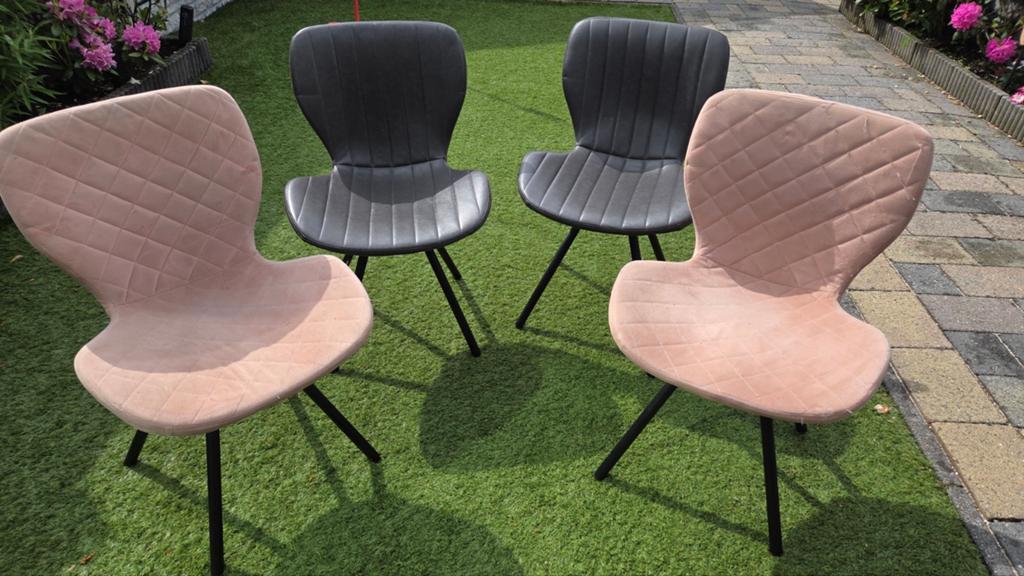4 Kwantum stoelen: 2x glad, 2x velours (roze/antraciet), Ophalen, Gebruikt, Vier, Stof