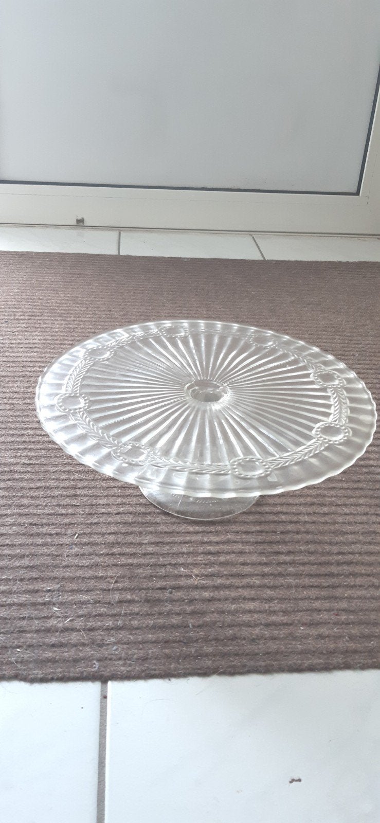 stijlvolle elegante ART Deco glazen schaal op voet. D33cm, Ophalen