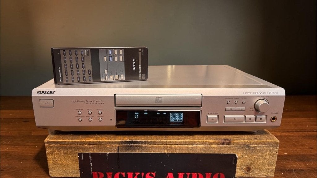 Sony CDP-XE520 CD-speler | Originele Laserunit Vervangen, DE KEMPEN 18 • BUDEL, Refurbished, Ophalen of Verzenden, SONY CDP-XE520 • LASER VERVANGEN