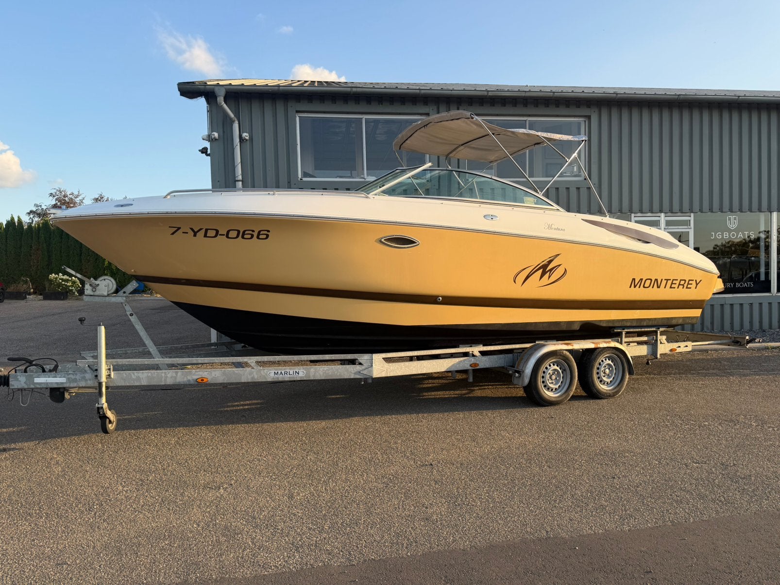 Monterey 248 Montura (2001)| Complete set met trailer, Ophalen