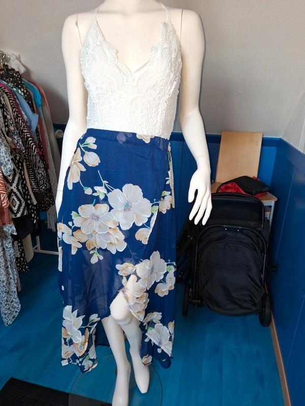 Zomer jurk met kanten bovenkant mt.xxl zgan , merk shein, Zwart, Maat 46/48 (XL) of groter, Ophalen of Verzenden, Zo goed als nieuw