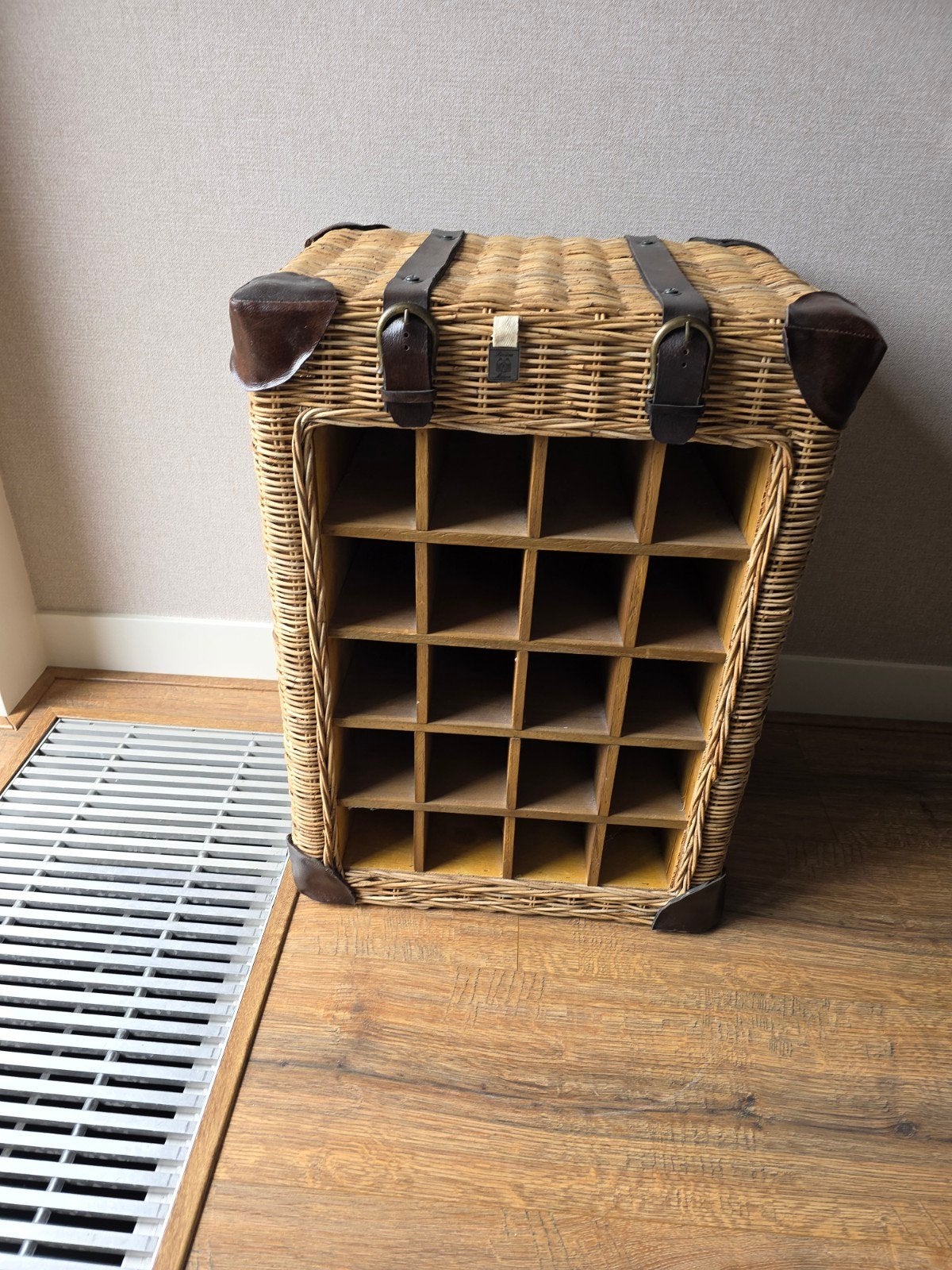 Riviera Maison Wijnrek Rotan Rattan, Ophalen, Overige materialen, Gebruikt, 15 tot 25 flessen