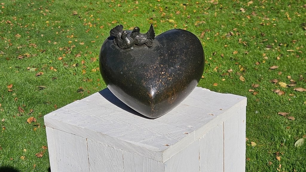 Grote BRONZEN URN / grafdecoratie / DUIVEN, Nieuw, Info@huisentuindecoratiemarie.nl, Huis en tuin decoratie marie, Peize
