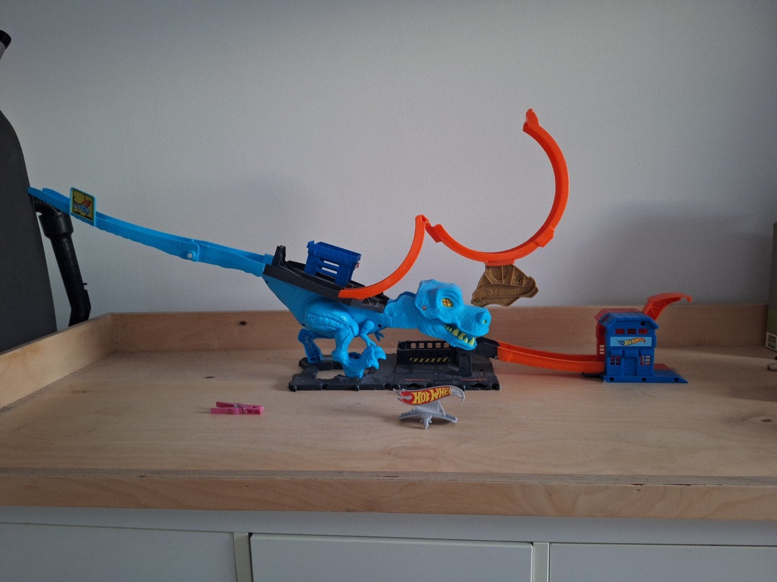 Hot Wheels T-Rex Racebaan met looping, Racebaan, Ophalen of Verzenden, Zo goed als nieuw, Hot Wheels