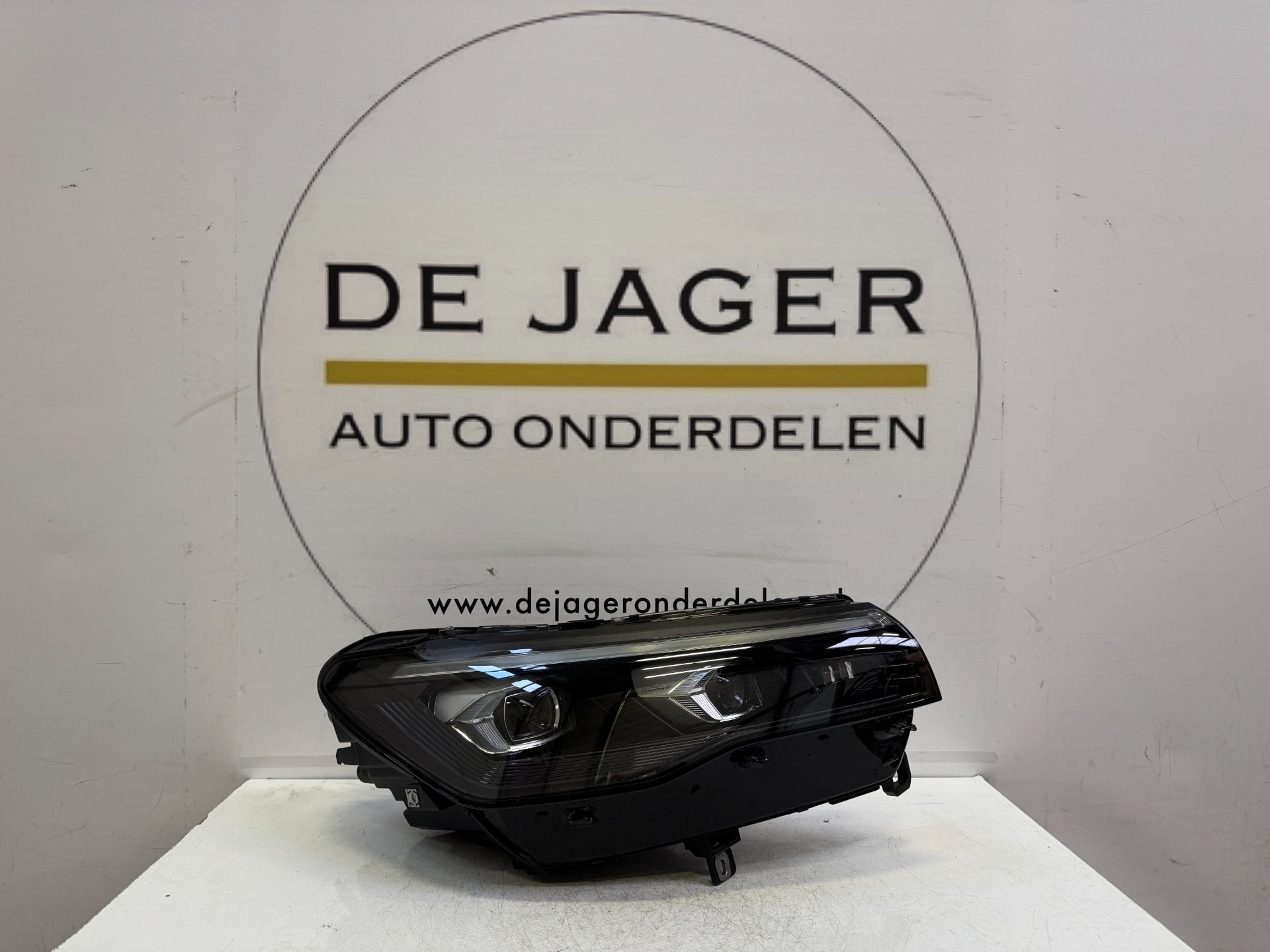 VW TIGUAN 571 IQ LIGHT KOPLAMP RECHTS MATRIX 571941060G, Gebruikt, Volkswagen, Volkswagen AG, Berliner Ring 2
38440  Wolfsburg, DE