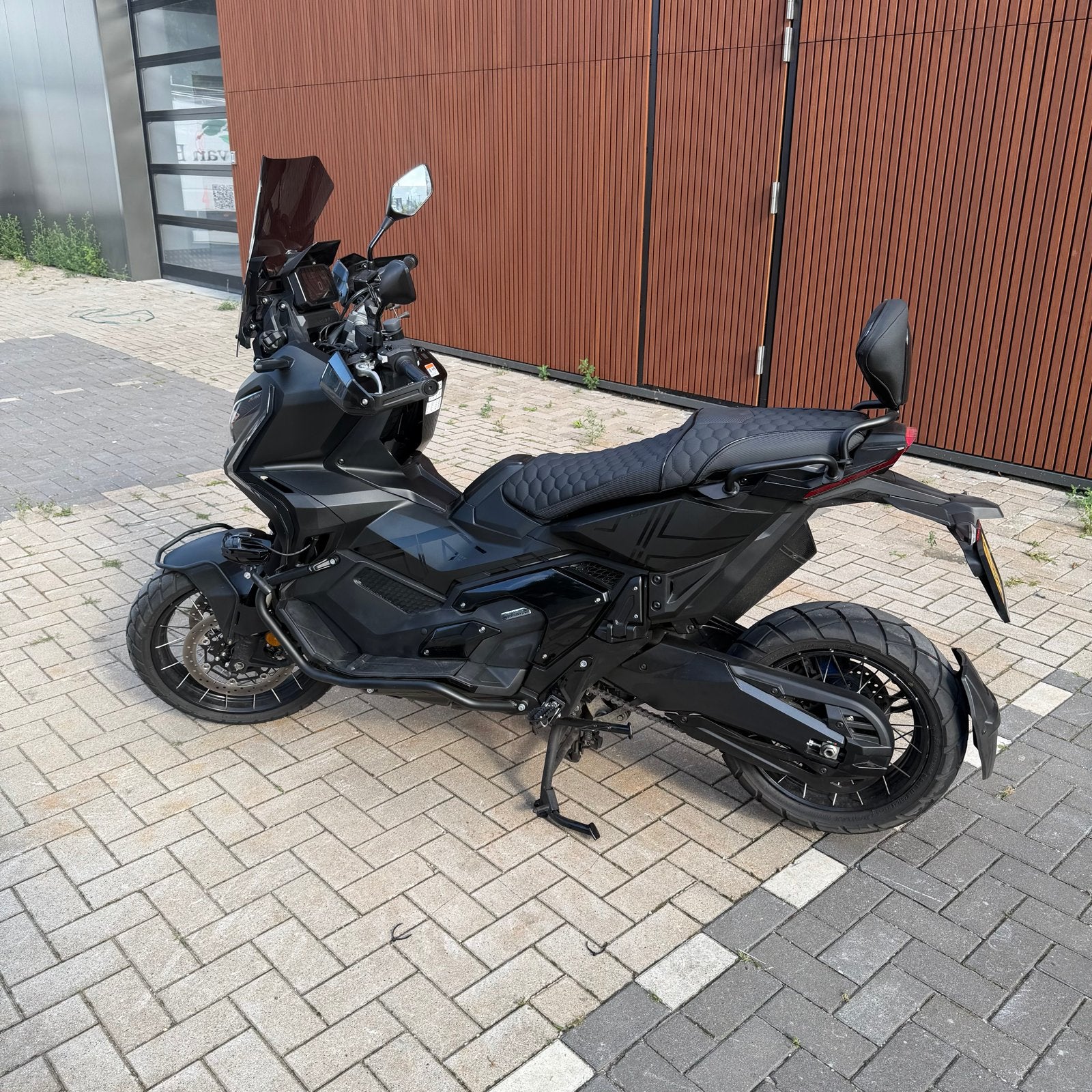 Honda X-ADV 750 Akrapovic Triple black edition, 750 cc, Gebruikt, Particulier, Meer dan 35 kW