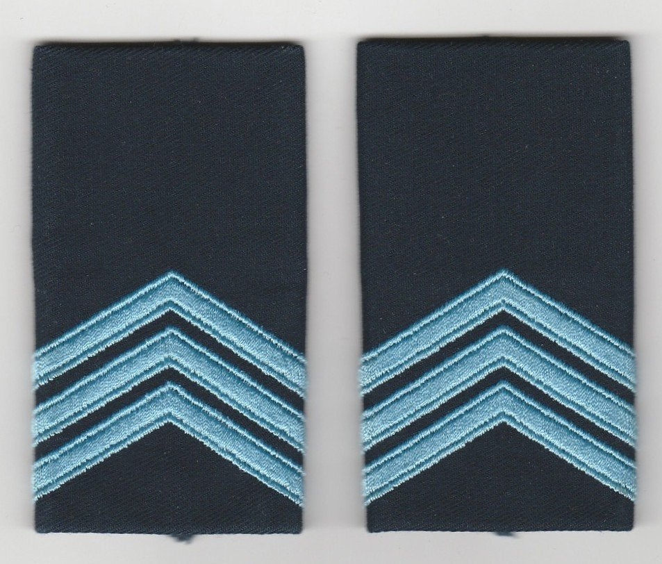 Set rang Sergeant KLu, Kon Luchtmacht (donkerblauw),, Verzamelen, Verzenden, Luchtmacht, Nederland, Embleem of Badge
