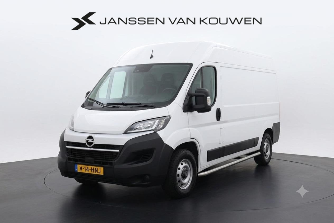Opel Movano 2.2D 140 S&S L2H2 3.5t / Camera / Apple CarPlay, Auto's, Voorwielaandrijving, Stof, Gebruikt, Euro 6
