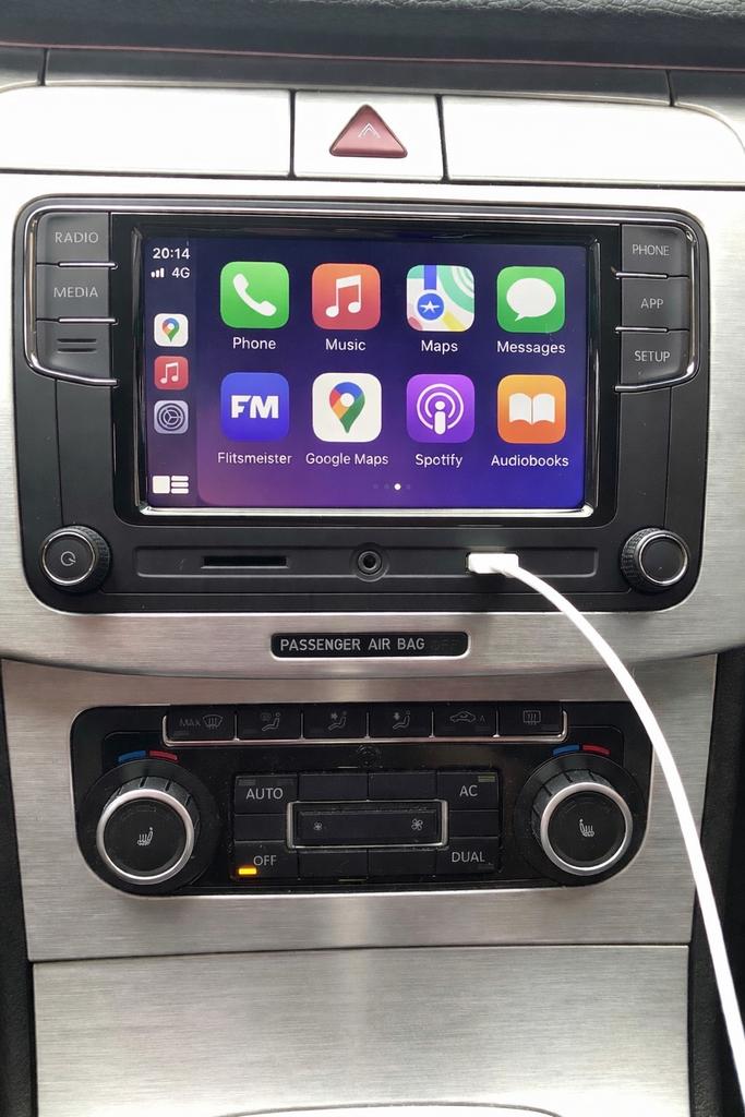 Volkswagen RCD330 CarPlay Autoradio, Auto diversen, Autoradio's, Gebruikt, Ophalen of Verzenden