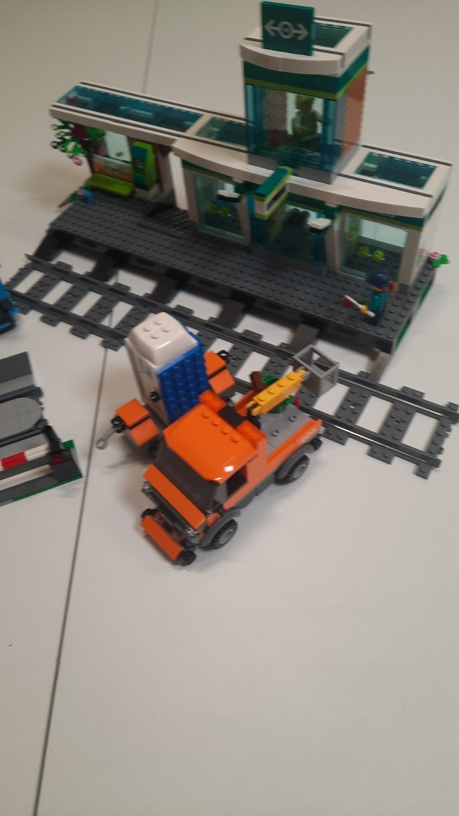 Lego City Treinstation, bus en sleepwagen, Ophalen of Verzenden, Gebruikt, Overige merken