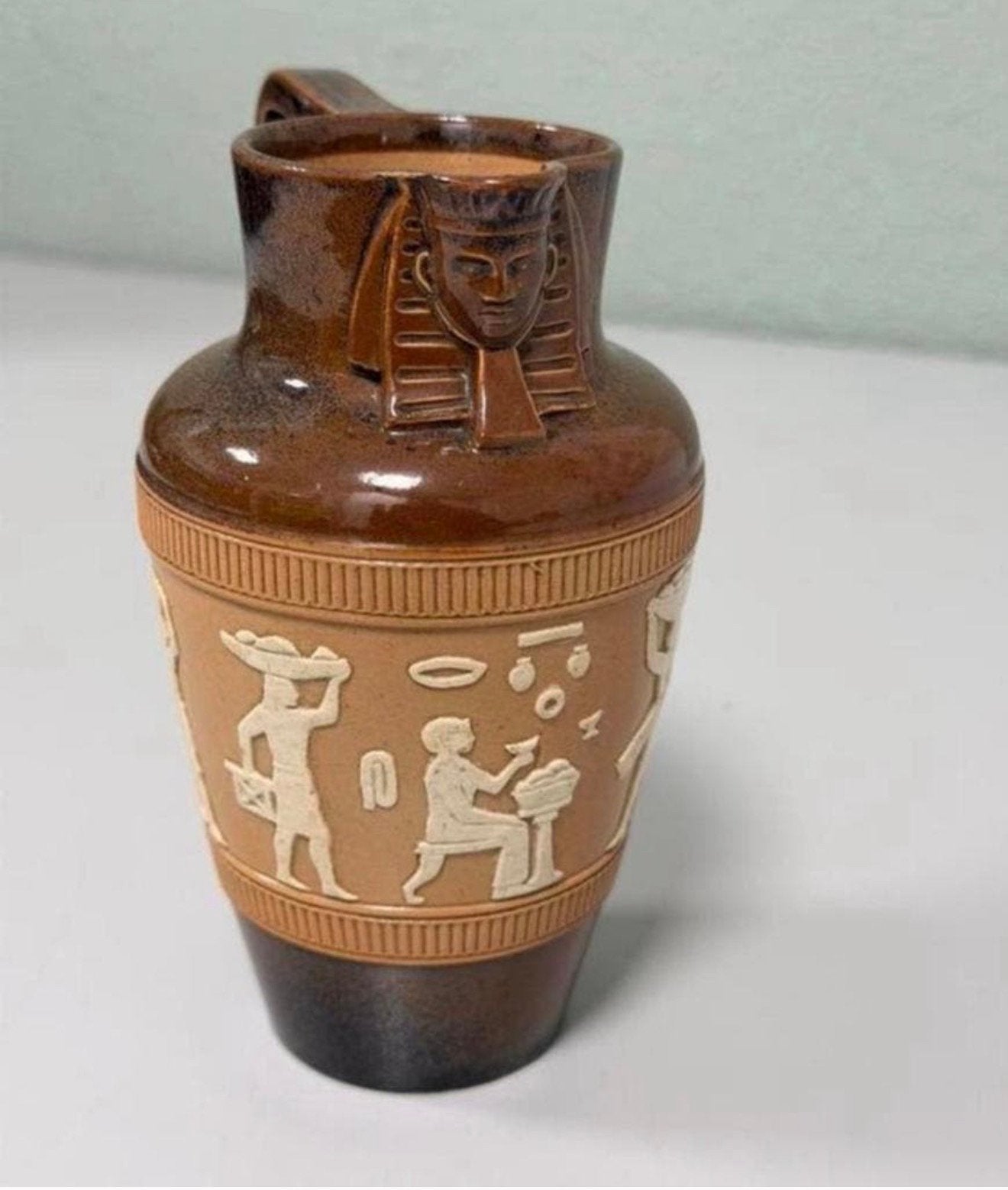 Antieke Doulton Lambeth Kan Egyptisch old 1895 Royal Doulton, Antiek en Kunst, Ophalen of Verzenden