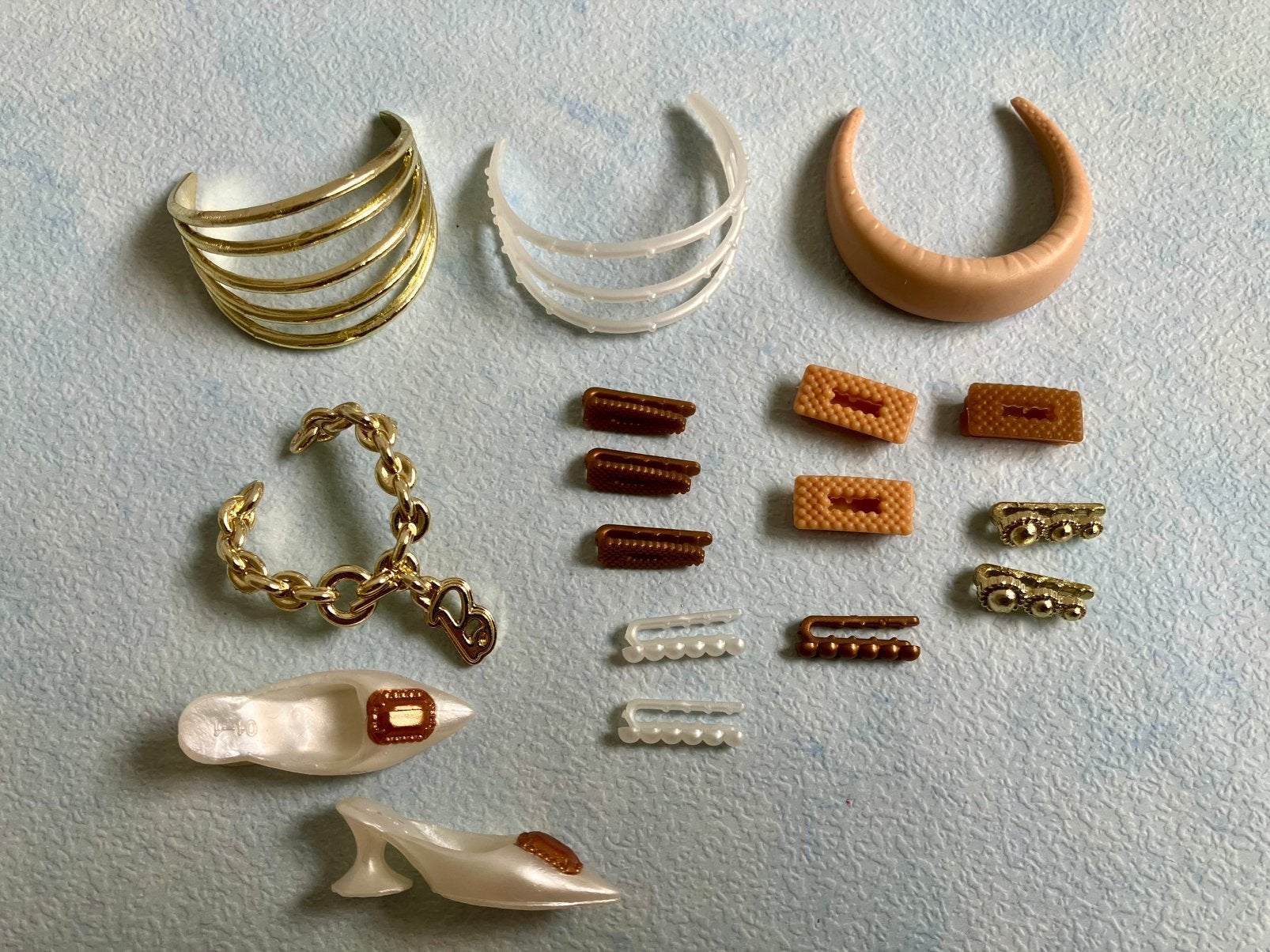 Barbie accessoires Barbie Basics Neutrals kits 001,002,003, Ophalen of Verzenden, Zo goed als nieuw