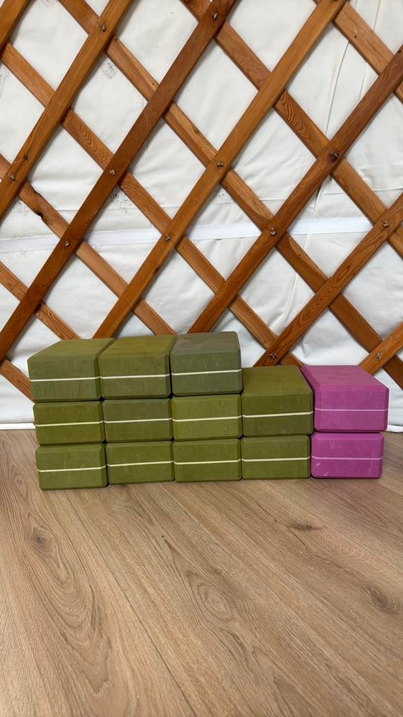 Yogablokken 13 stuks, Sport en Fitness, Yoga en Pilates, Ophalen of Verzenden, Gebruikt, Yoga-accessoire