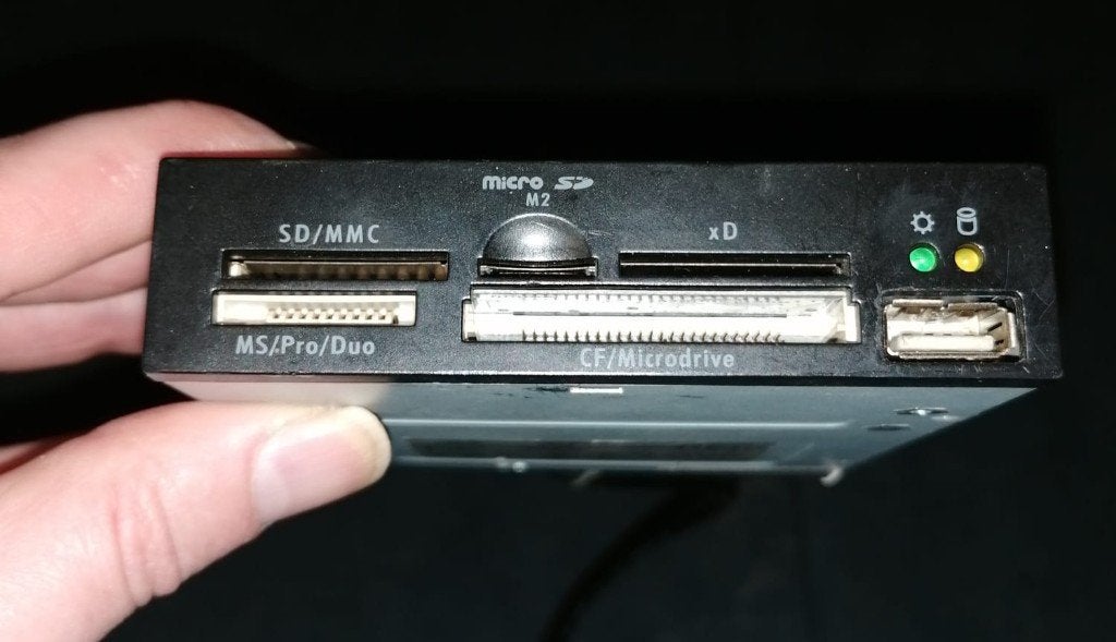 card reader (voor pc), Ophalen of Verzenden, Gebruikt, Intern, Windows