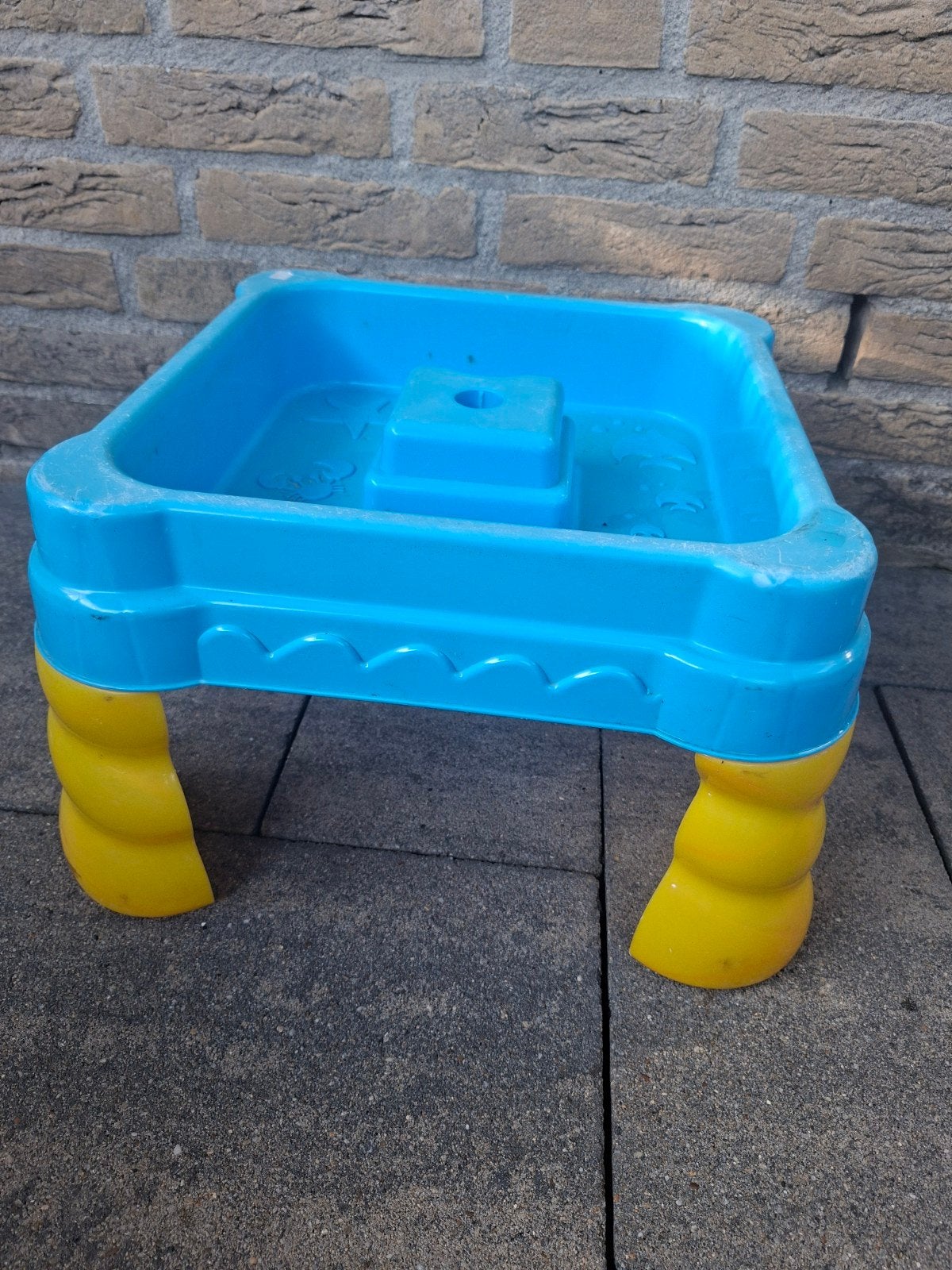 Watertafeltje, Ophalen
