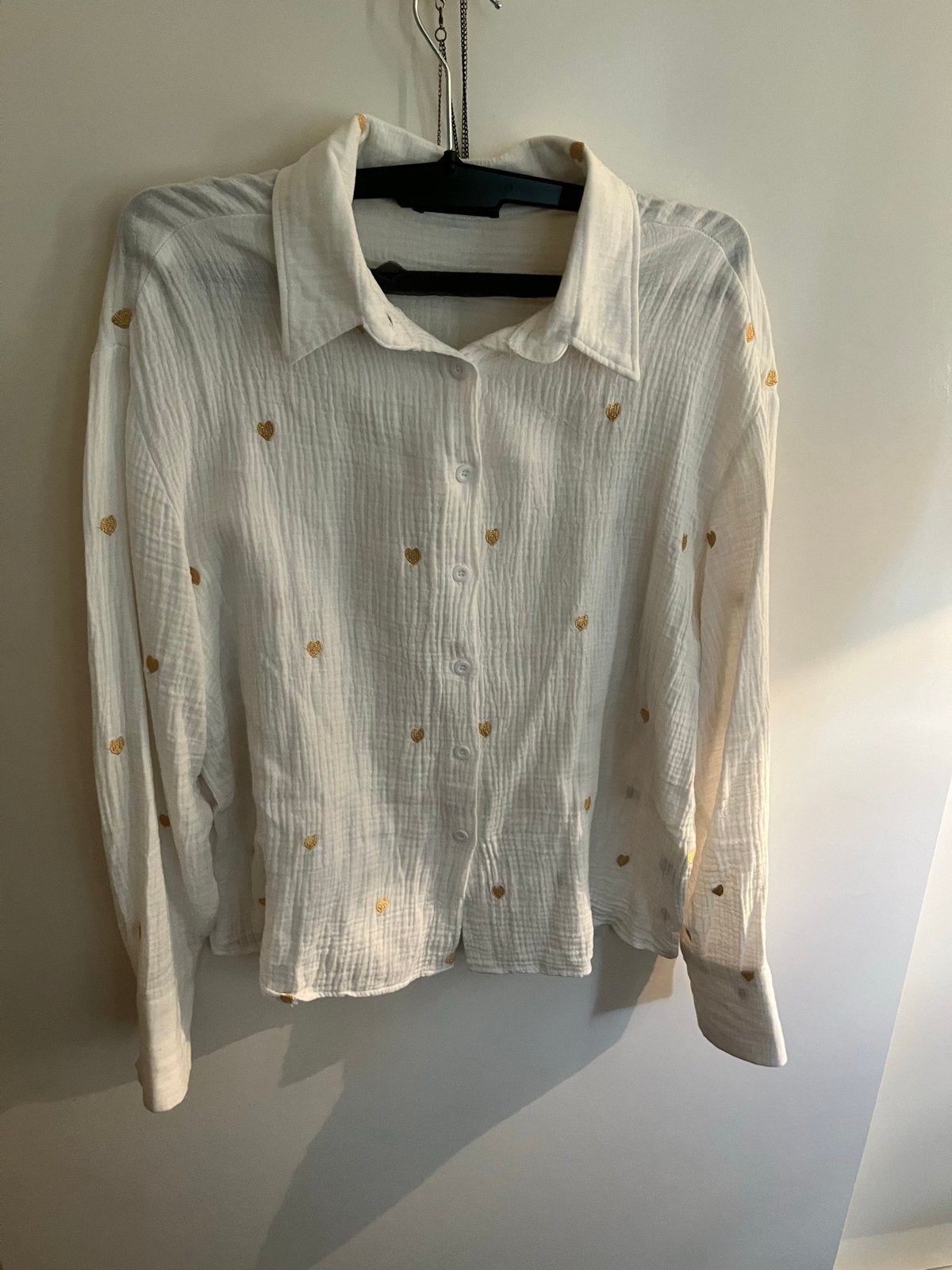 Witte blouse met gouden hartjes, Ophalen of Verzenden, Zo goed als nieuw, Maat 38/40 (M), Wit