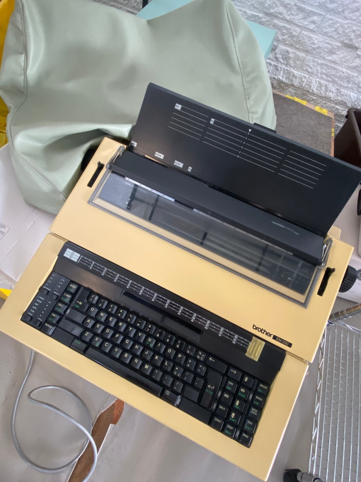 Brother EM 250 electrische typemachine, Ophalen, Gebruikt