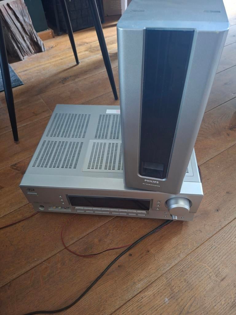 JVC Receiver met Philips Subwoofer Speaker, Ophalen
