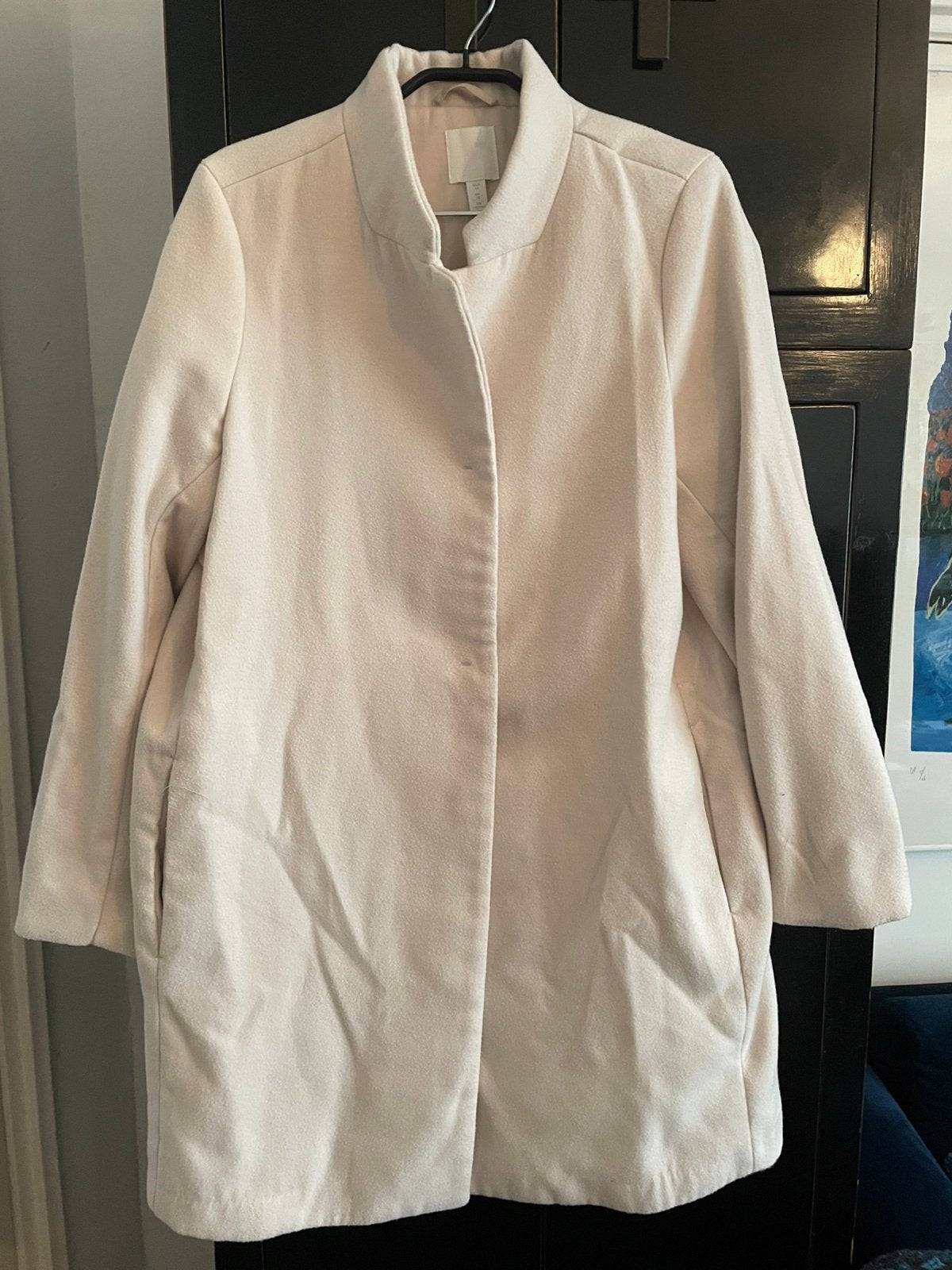 H&M jas wit halflang maat 42, Ophalen of Verzenden, Zo goed als nieuw, Maat 42/44 (L), Wit