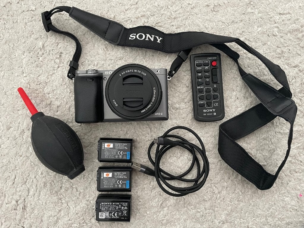 Sony Alpha 6000 camera, Audio, Tv en Foto, Fotocamera's Digitaal, Ophalen, Lensdop, Kantelbaar/draaibaar scherm, Zo goed als nieuw