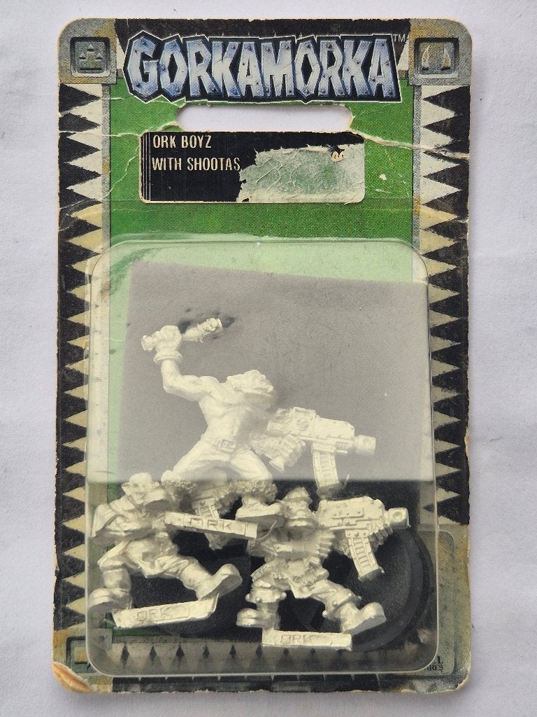 GORKAMORKA ork boys whit shootas NEW, Hobby en Vrije tijd, Wargaming, Ophalen of Verzenden, Nieuw