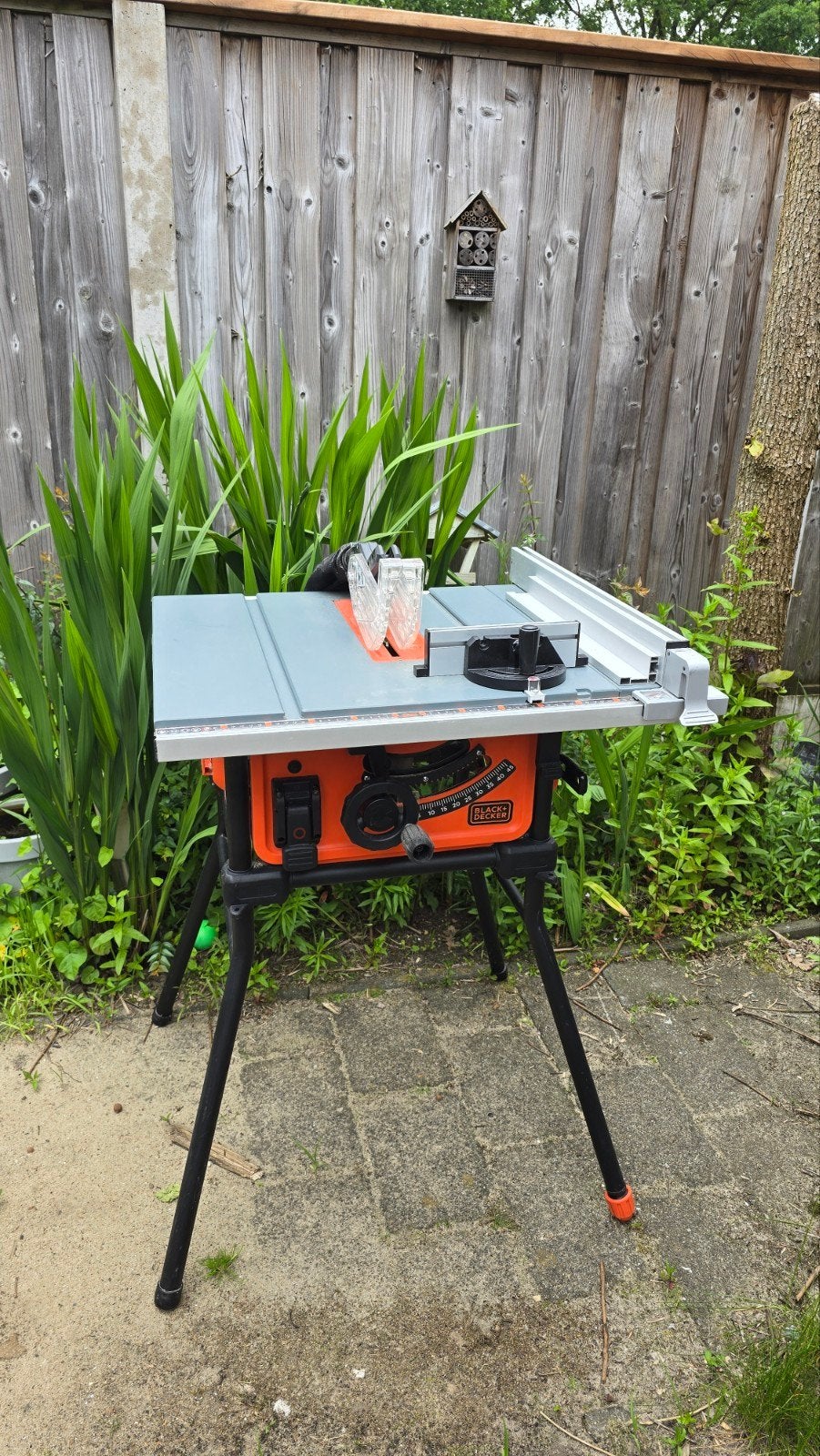 Black+Decker BES720 Zaagtafel - Krachtig en Compact, Ophalen, Gebruikt, 70 mm of meer, 1200 watt of meer