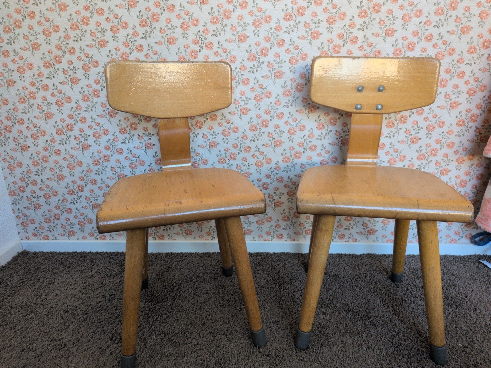 Vintage houten kinderstoelen (2 stuks), Huis en Inrichting, Stoelen, Ophalen, Gebruikt, Twee, Overige kleuren