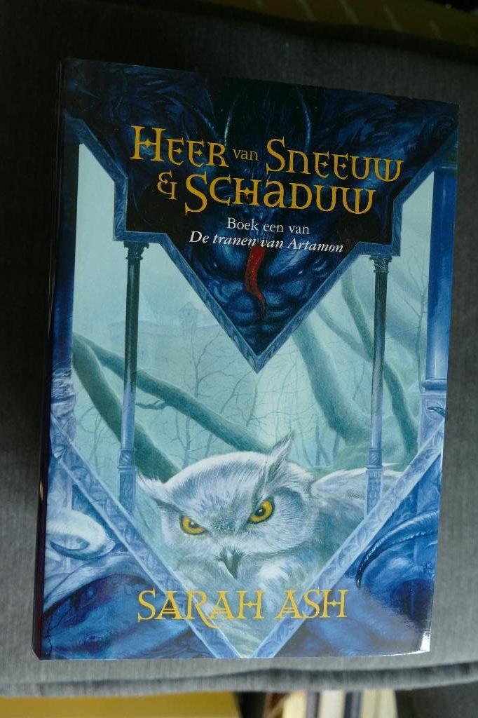Sarah Ash – De heer van sneeuw en schaduw, Boeken, Ophalen of Verzenden, Sarah Ash