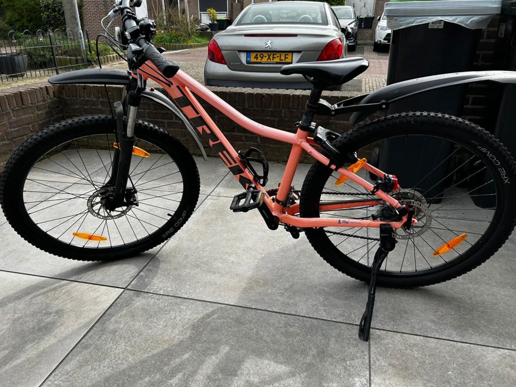 Trek Marlin 4 Mountainbike (Coral) - Maat S, Fietsen en Brommers, Fietsen | Mountainbikes en ATB, Hardtail, Ophalen of Verzenden
