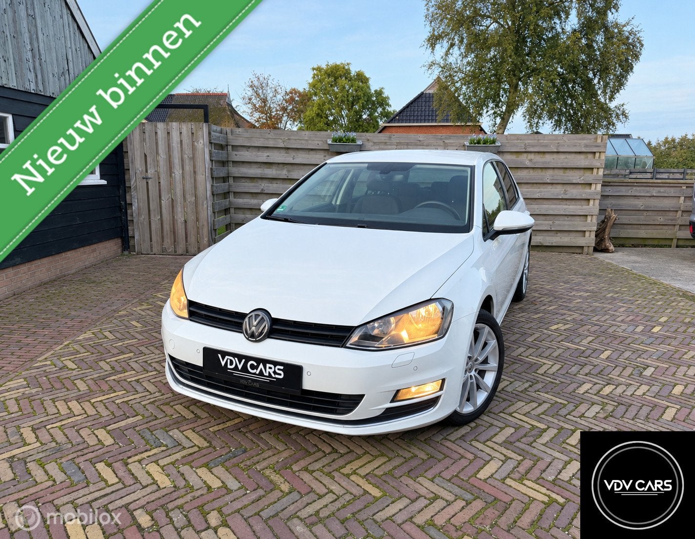Volkswagen Golf 1.2TSI 110pk Allstar | Clima | CarPlay | Cru, Voorwielaandrijving, Stof, Gebruikt, Zwart