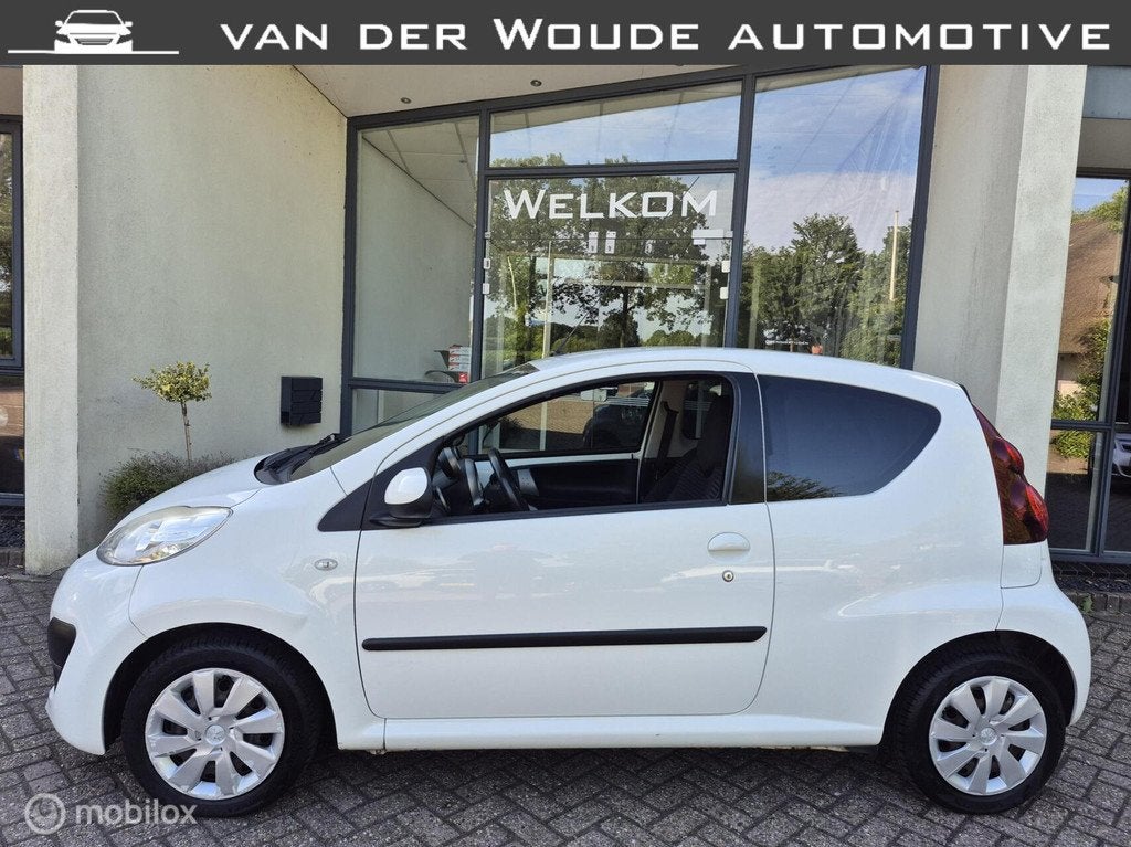 Peugeot 107 1.0 Active 3DRS, 2014|Airco|Elekt,pakket!, Auto's, Peugeot, Voorwielaandrijving, Stof, 4 stoelen, Bedrijf