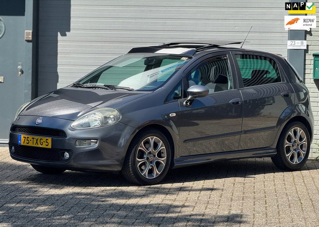 Fiat Punto Evo 1.3 M-Jet Lounge, Auto's, Fiat, Voorwielaandrijving, Euro 5, Gebruikt, Zwart