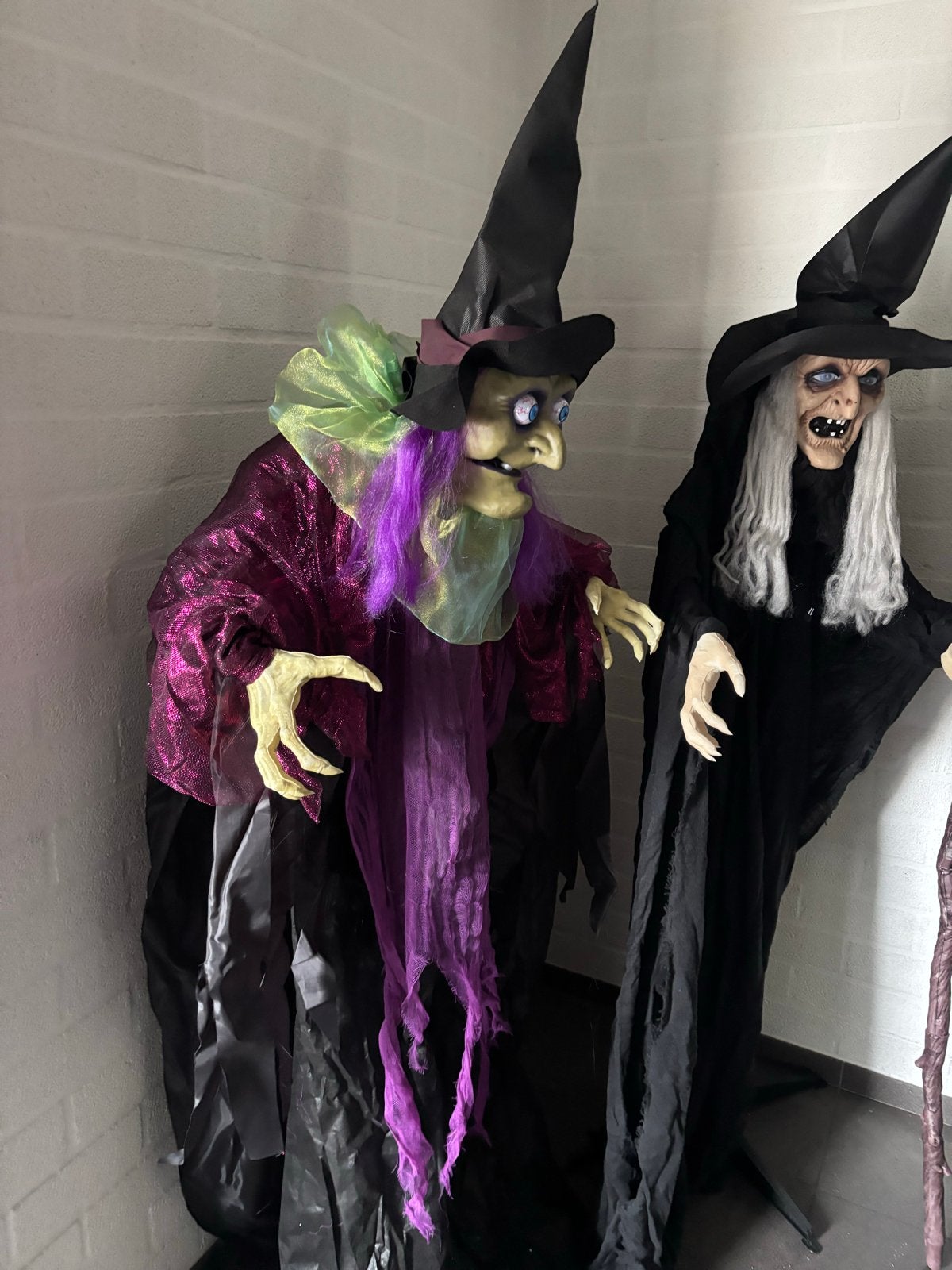 Halloween animatronic Heksen  Set (3 stuks), Hobby en Vrije tijd, Feestartikelen, Ophalen of Verzenden, Gebruikt, Versiering, Halloween of Griezel