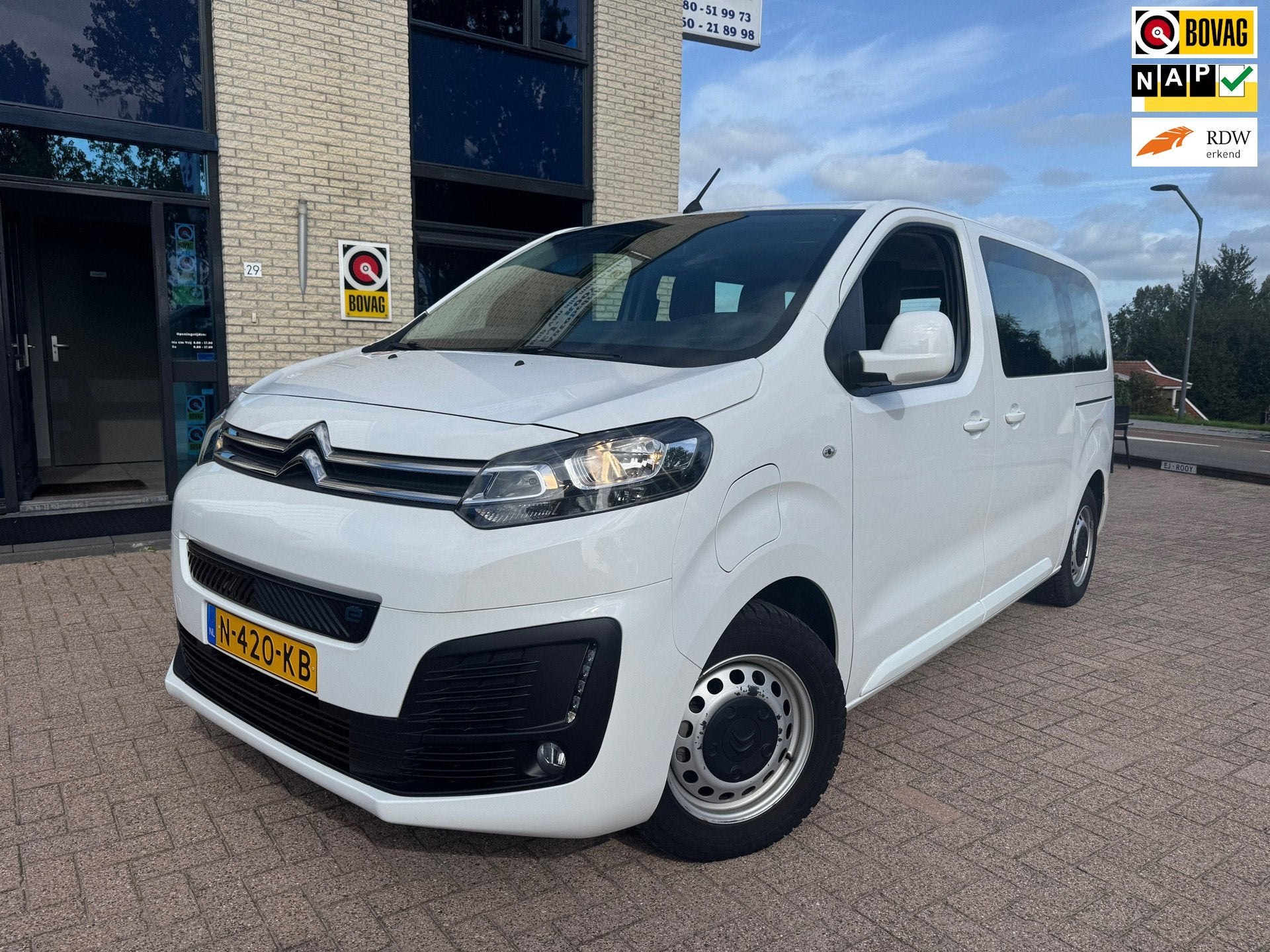 Citroen Ë-Jumpy 75kWh M- personenbus- unieke kmstand- NAP, Auto's, 136 pk, Gebruikt, Overige modellen, Overige carrosserieën