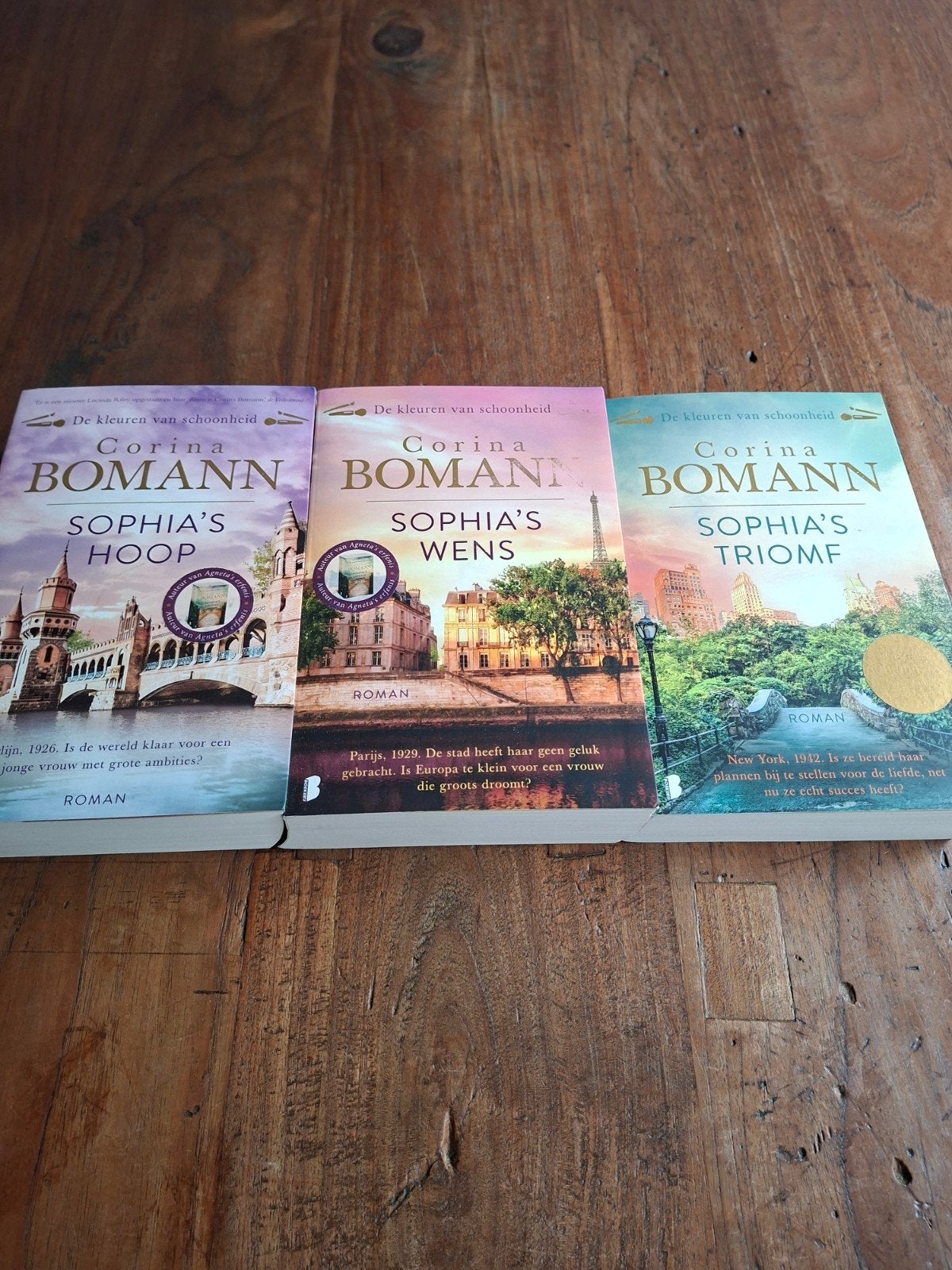 CORINA BOMANN De kleuren van schoonheid, Ophalen of Verzenden, Zo goed als nieuw, Corina Bomann