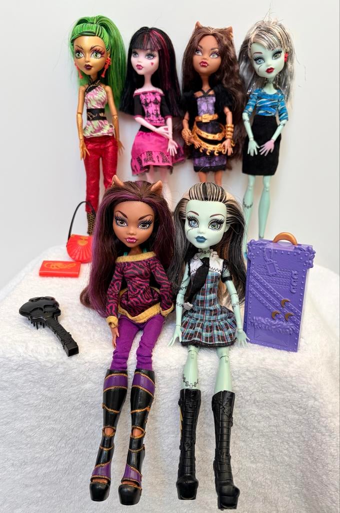 Monster High Poppen Set - 6 Stuks met Accessoires, Ophalen of Verzenden, Gebruikt, Overige typen