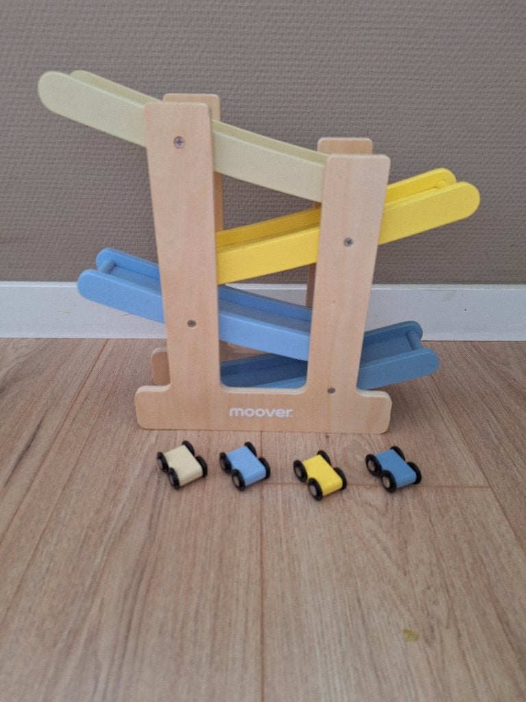 Tekoop Houten autobaan, Kinderen en Baby's, Speelgoed | Houten speelgoed, Ophalen of Verzenden, Zo goed als nieuw, Overige typen
