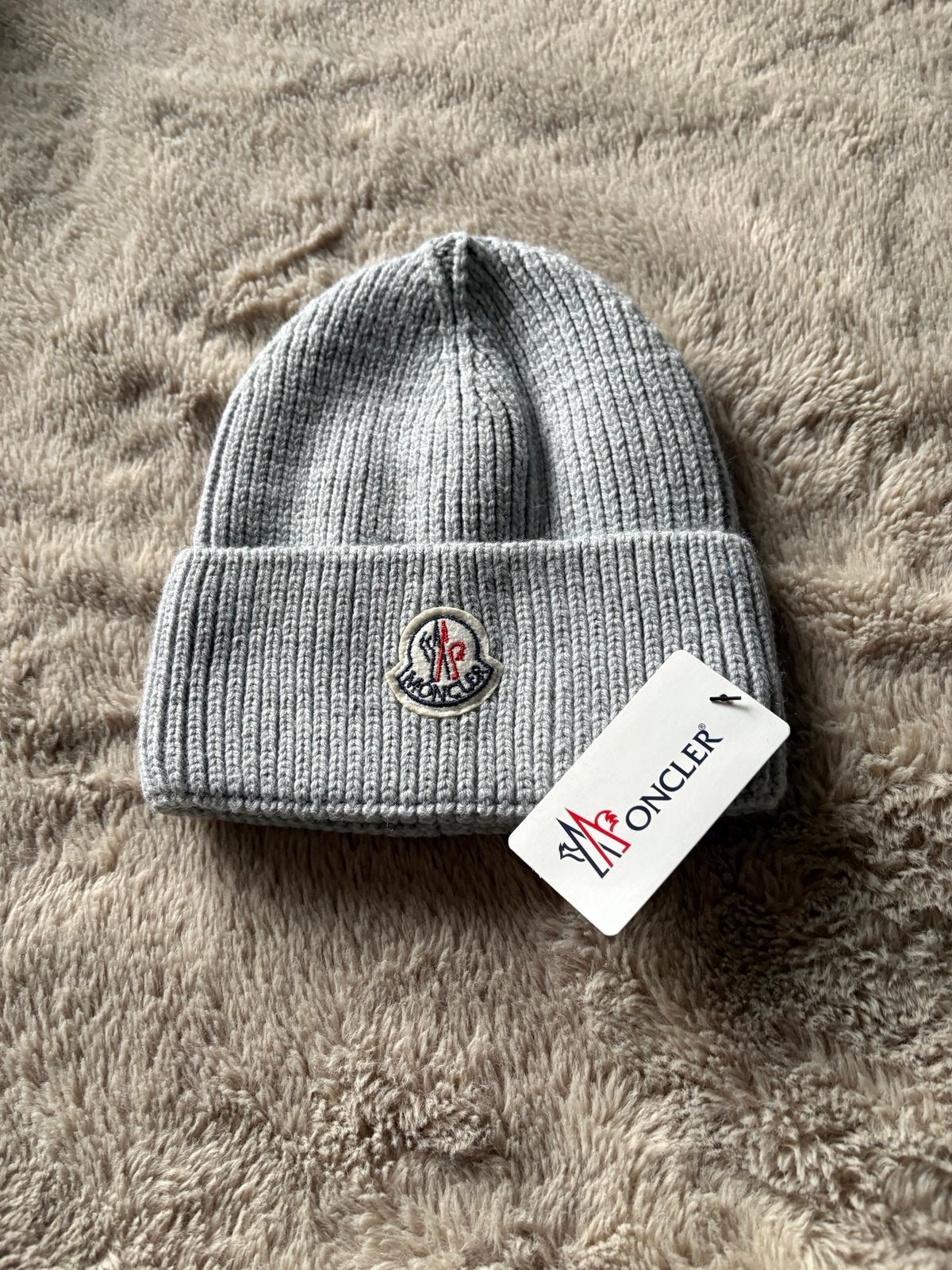Moncler muts, Kleding | Heren, Mutsen, Sjaals en Handschoenen, Ophalen of Verzenden, Zo goed als nieuw