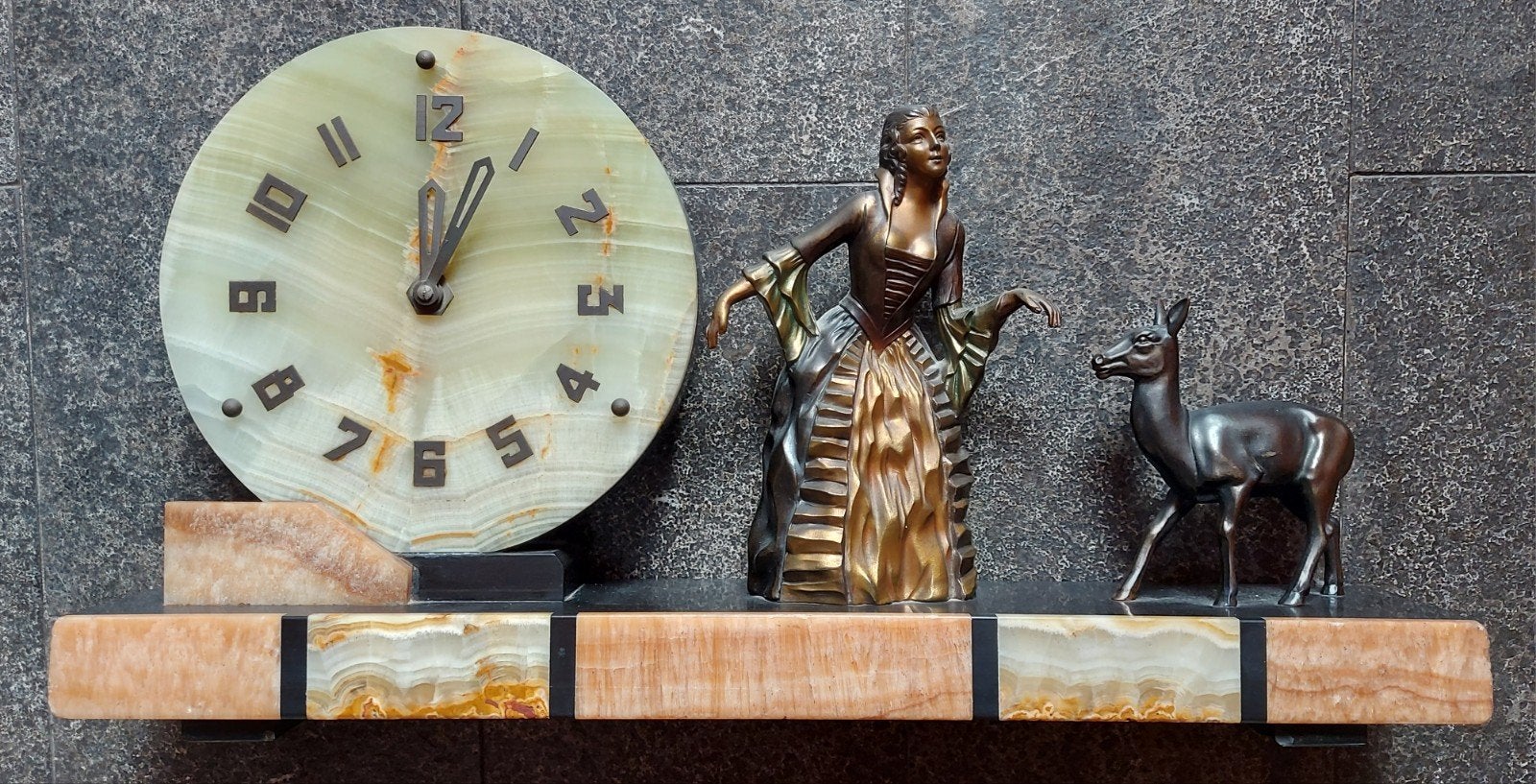 Art Deco Schouwklok met Bronzen Beelden, Ophalen