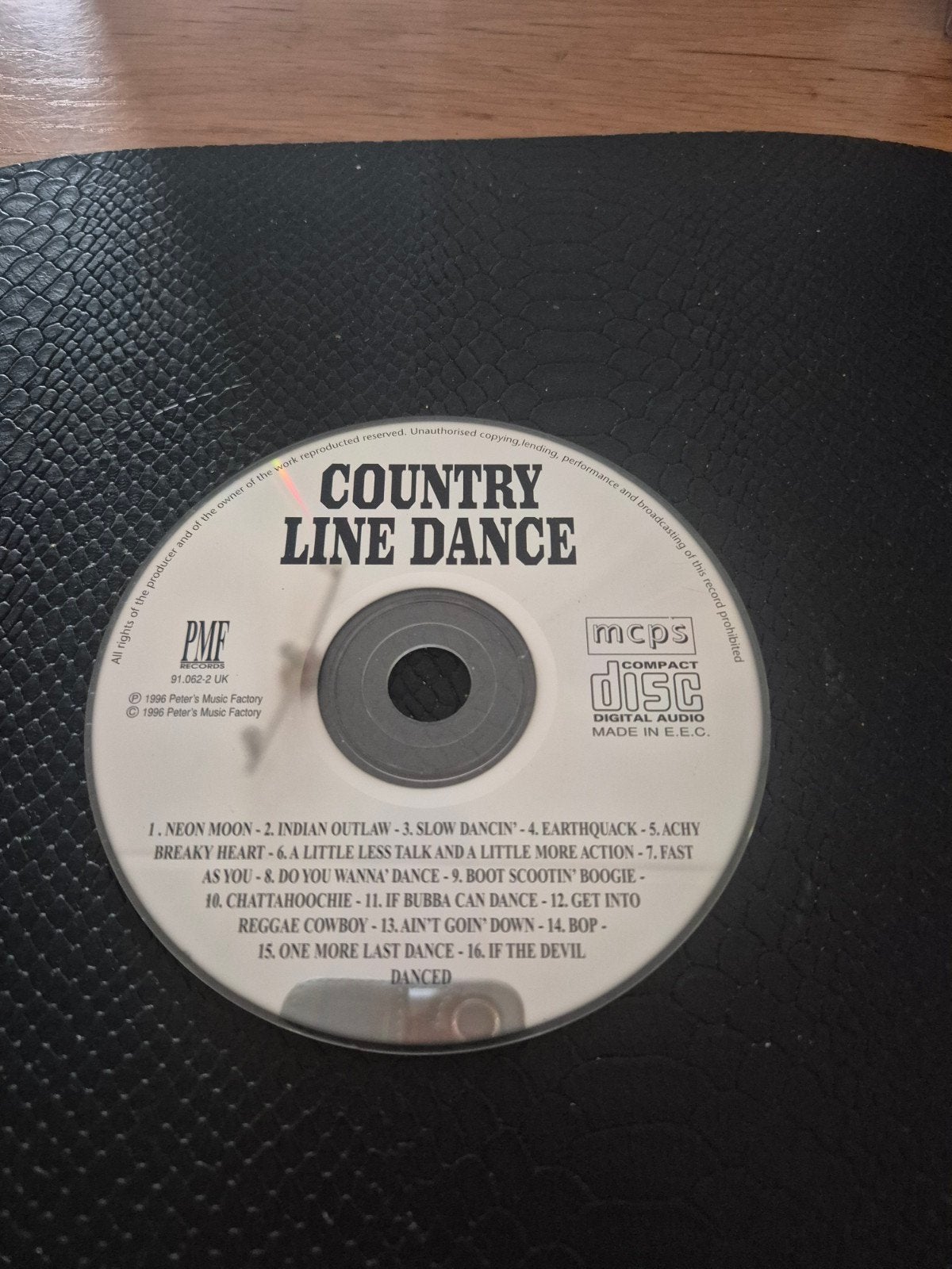 country line dance, Ophalen of Verzenden, Zo goed als nieuw