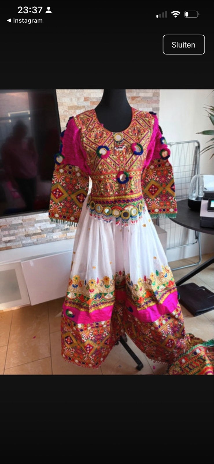 Prachtige Afghaanse jurk met borduursels, Kleding | Dames, Gelegenheidskleding, Maat 38/40 (M), Overige typen, Verzenden, Zo goed als nieuw