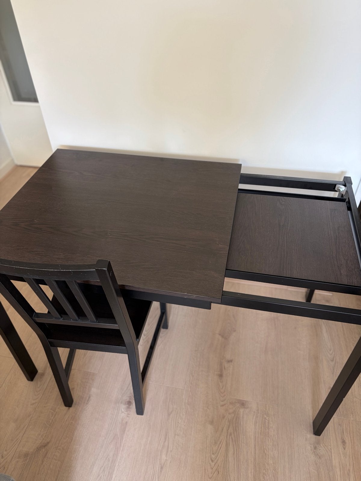 Compacte eettafel/ bureau met uitschuifbaar blad, Ophalen, Gebruikt, 100 tot 150 cm, Tot twee personen