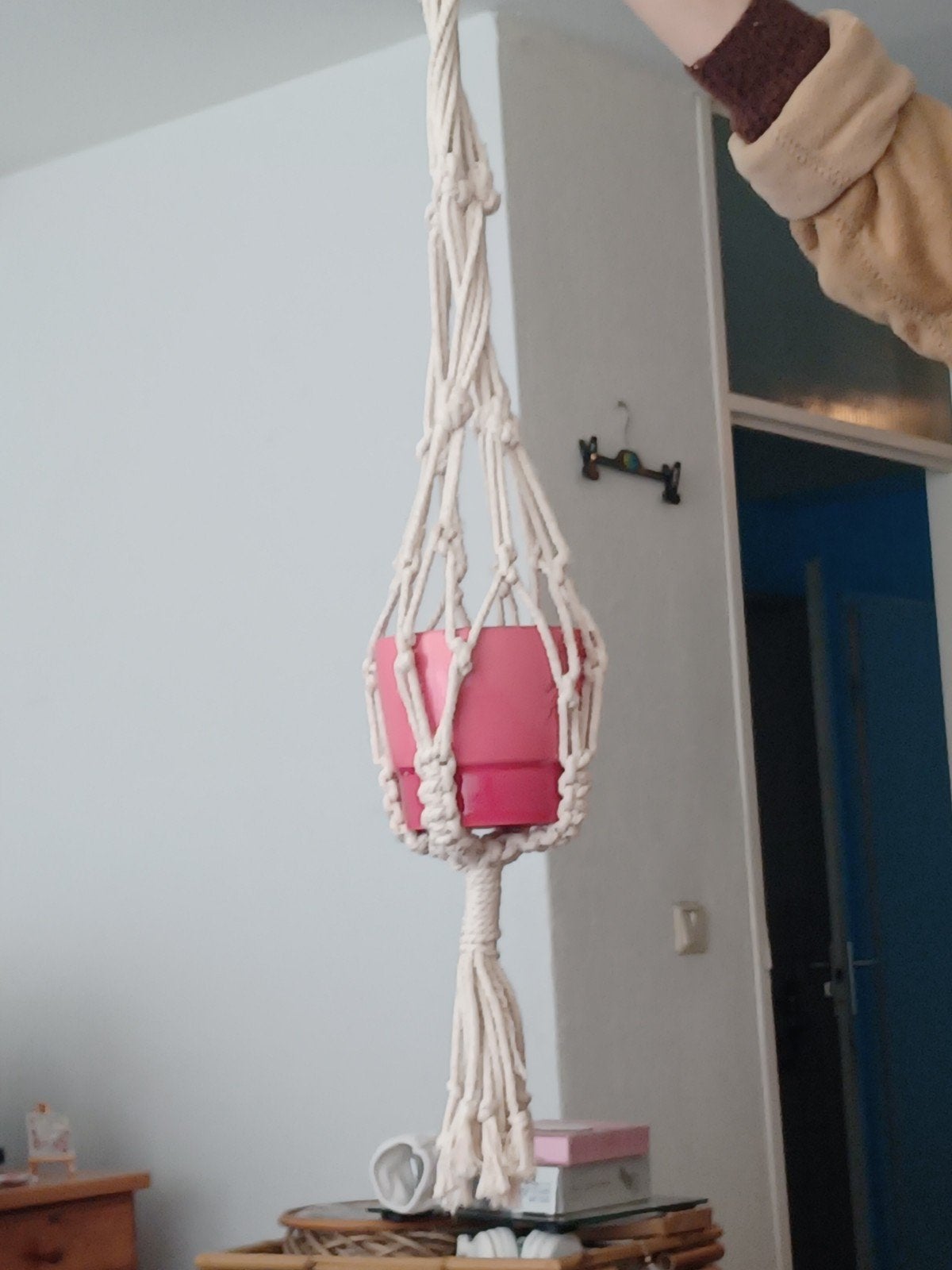 Gehaakte plantenpothanger, Ophalen of Verzenden, Zo goed als nieuw, Beige
