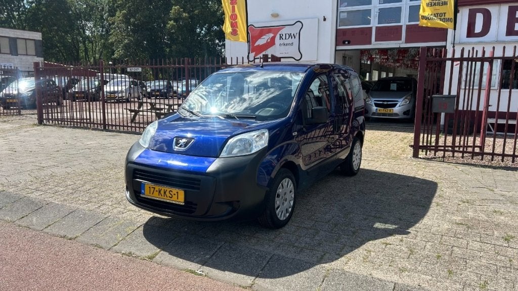 Peugeot Bipper 1.4 TEPEE (bj 2010), Auto's, Voorwielaandrijving, Zwart, Origineel Nederlands, Bedrijf