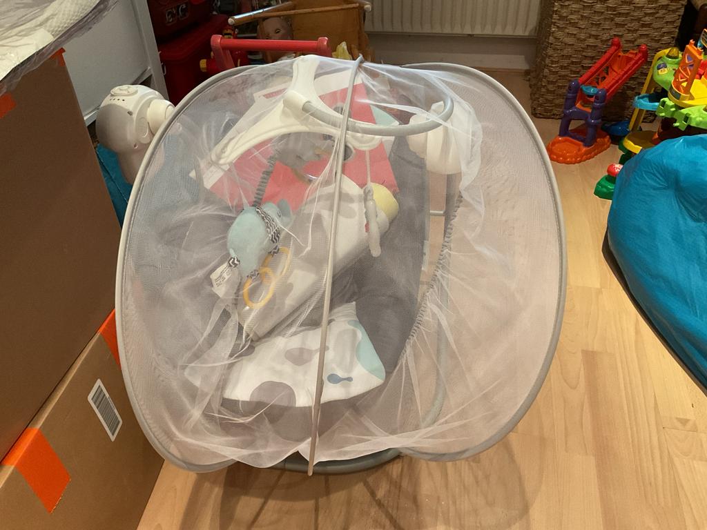 Wip/schommel stoel met speelboog, muziekjes en muskietennet., Kinderen en Baby's, Wipstoeltjes, Overige merken, Wipstoel, Ophalen of Verzenden