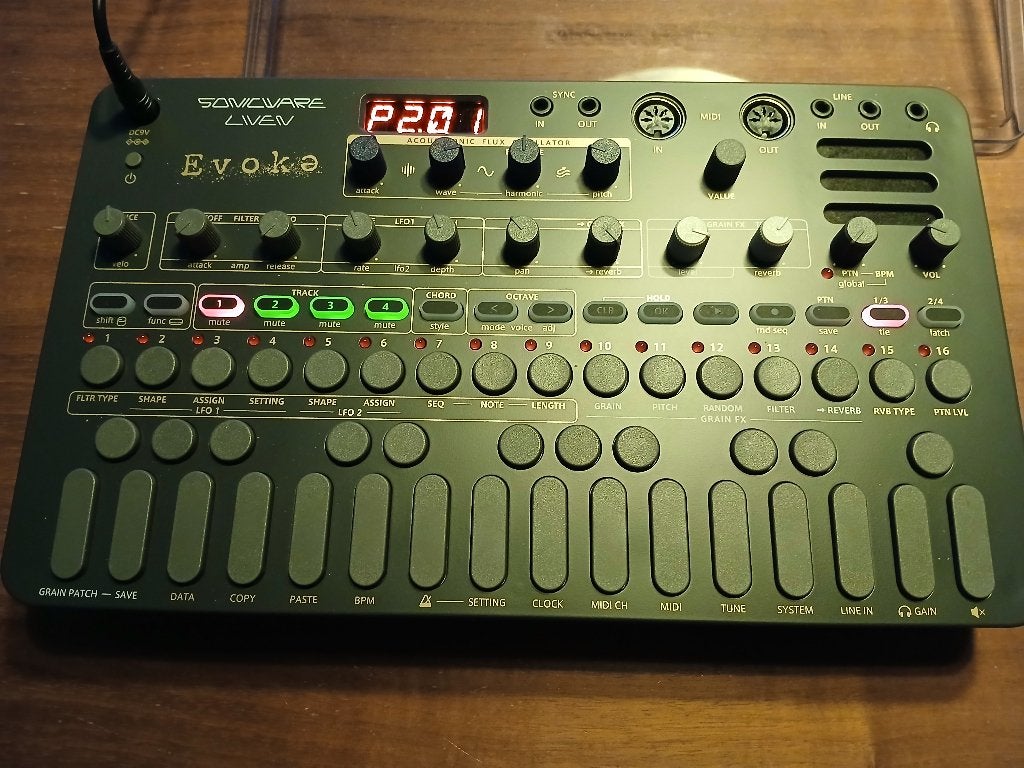 Sonicware Liven Evoke + Decksaver, Overige merken, Verzenden, Overige aantallen, Zo goed als nieuw