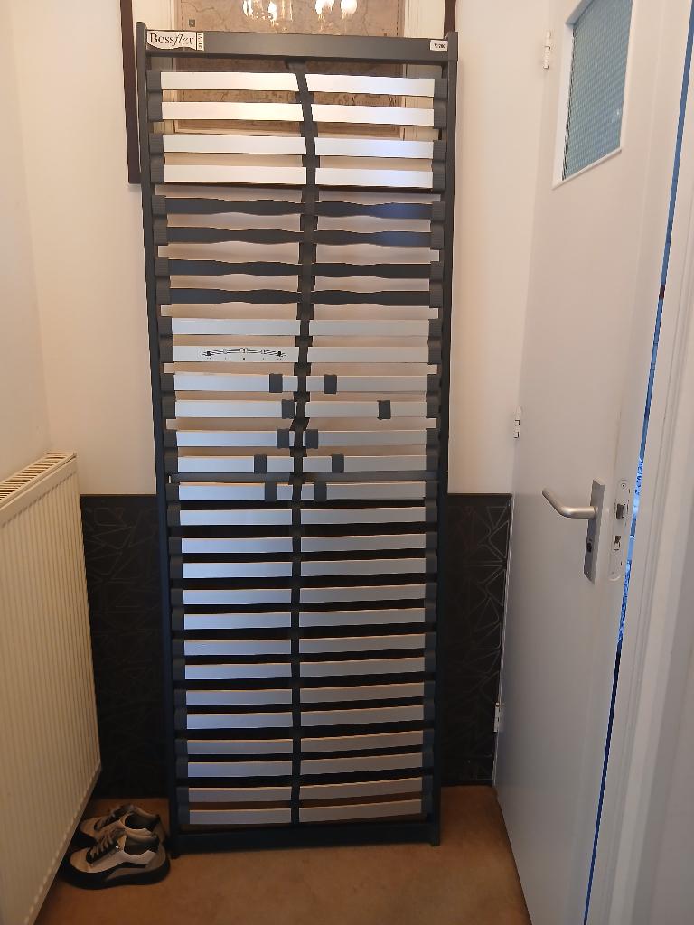 Mooie lattenbodem met pootjes 2.00 x 1.40 (2x70), Huis en Inrichting, Slaapkamer | Matrassen en Bedbodems, Gebruikt, Bedbodem