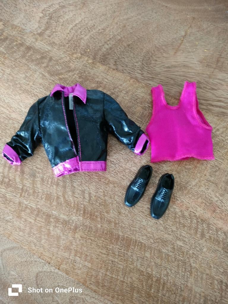 Barbie Ken Cool Career 1991 vintage, Ophalen of Verzenden, Gebruikt, Kleertjes
