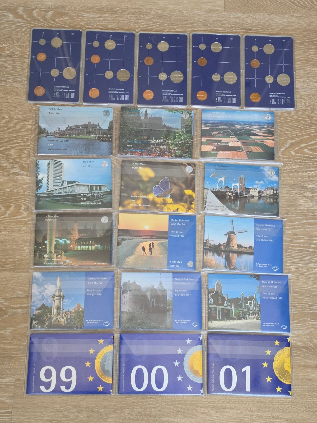 Nederlandse jaar-muntsets FDC 1982-2001 (20 stuks), Ophalen of Verzenden, Koningin Beatrix, Overige waardes, Setje