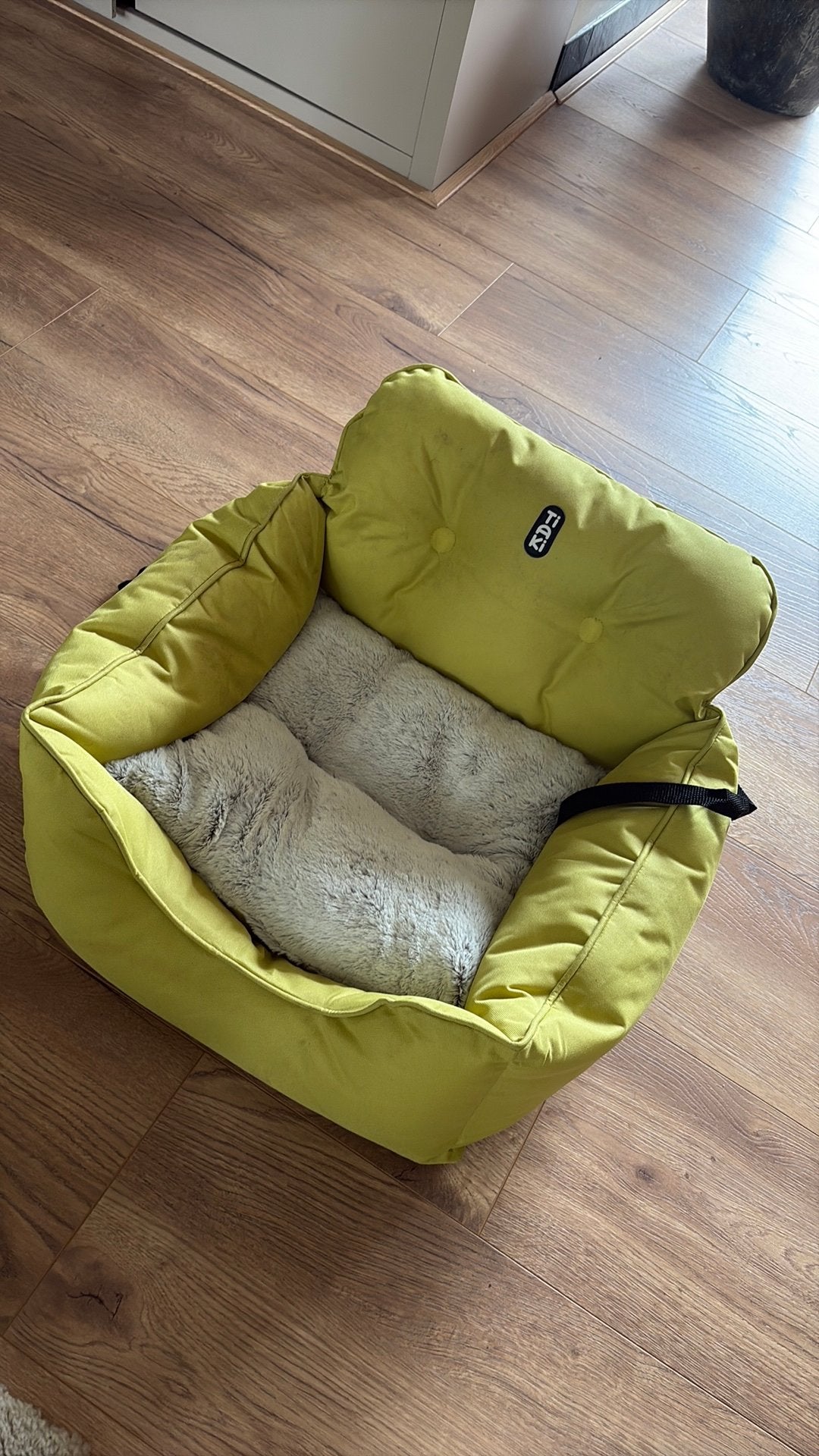 TIAKI autostoeltje voor honden, neon, Ophalen, Zo goed als nieuw